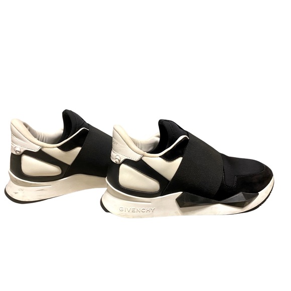 Givenchy hard to find in black and white, 36 or 6US size, great condition - Picture 1 of 11